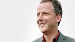 Julian Worricker Photo