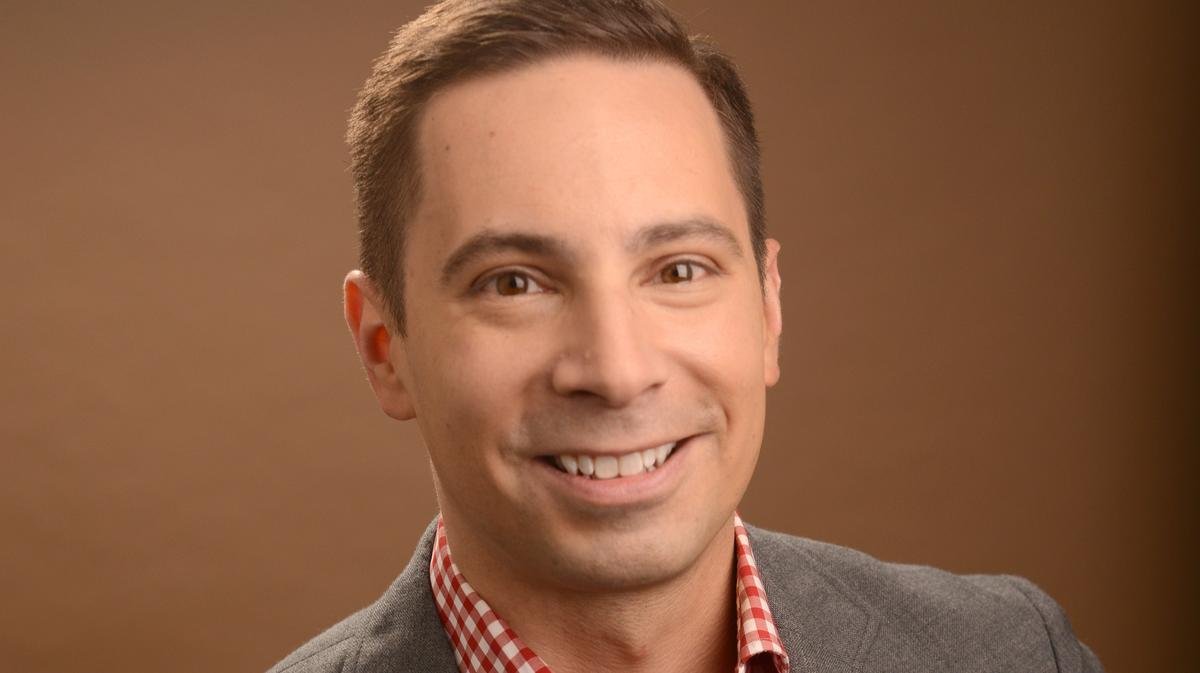 Mike Augustyniak Photo