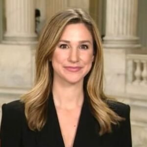 Caitlin Huey Burns Image