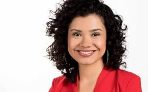 Laura Barrón López Image