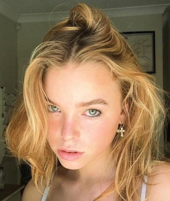 Milly Alcock Photo