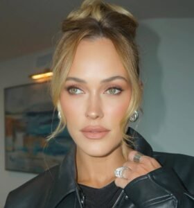 Peta Murgatroyd Photo